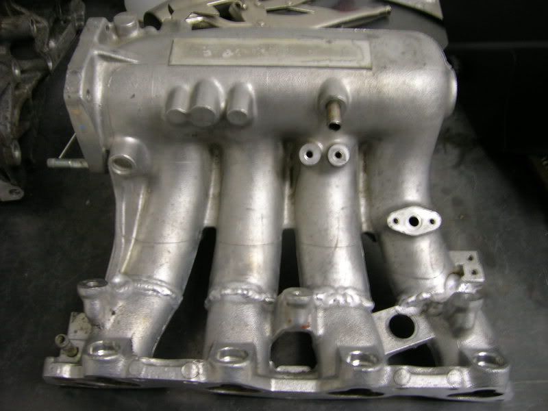 B16 plenum on d16 runners.... HondaTech Honda Forum Discussion