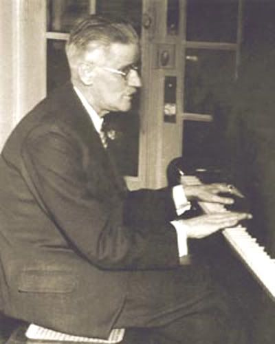 robert erickson character