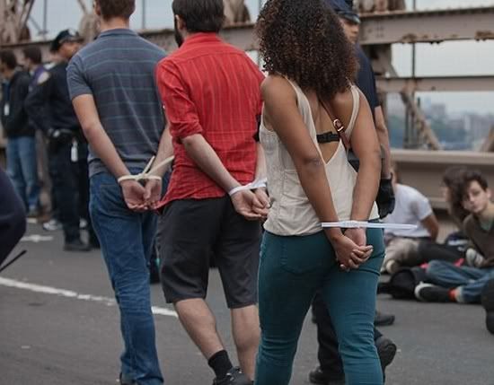 occupy wall street, police, brooklyn bridge, mass arrests