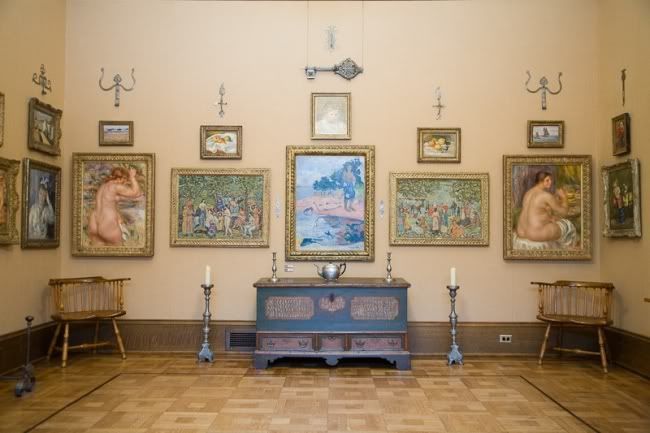 the barnes museum renoir chairs