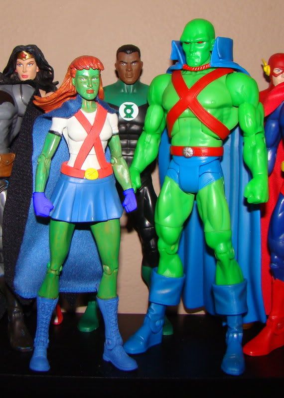 miss martian figure