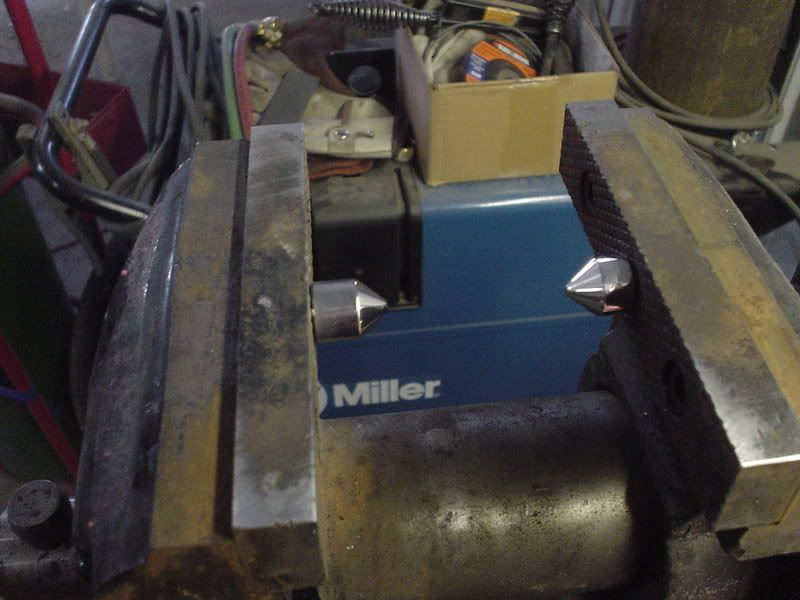 Hollow rivet flaring tool