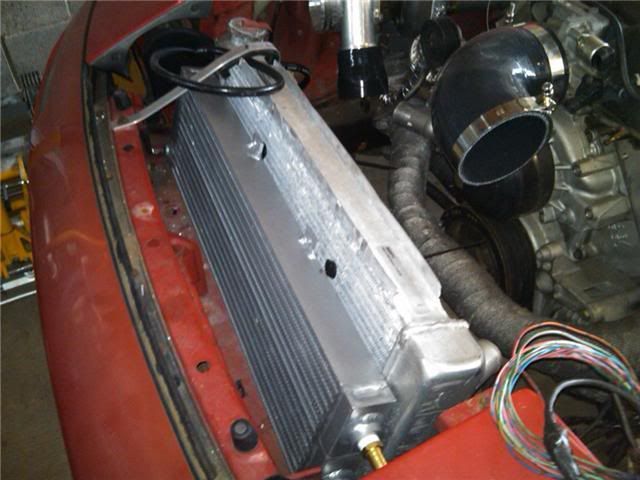 http://i71.photobucket.com/albums/i160/pod12597/radiator.jpg