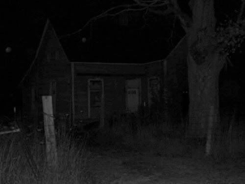https://i71.photobucket.com/albums/i143/christurner85/house.jpg