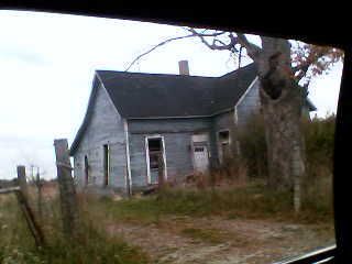 https://i71.photobucket.com/albums/i143/christurner85/house1.jpg