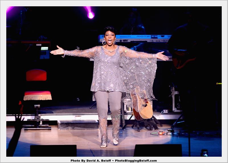 photo Gladys Knight at Chrysler Hall 8-17-19 Photo by David A. Beloff 10_zpsut7wokoq.jpg
