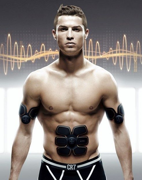 Cristiano Ronaldo's Six-pack Abs With SIXPAD