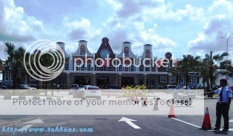  photo 01 Visit Malacca Premium Outlet For The First Time_zpsw8sbdop5.jpg