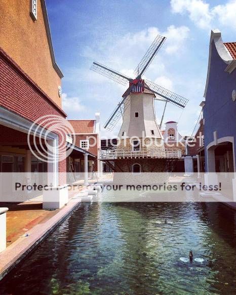  photo 04 Freeport AFamosa Outlet Village In Malacca-Our Very Own Premium Outlet_zpslurxapwn.jpg
