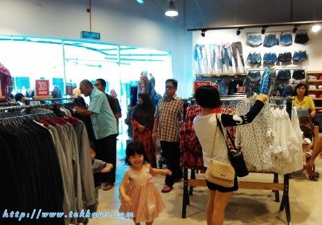  photo 04 Visit Malacca Premium Outlet For The First Time_zpswegi8pqk.jpg