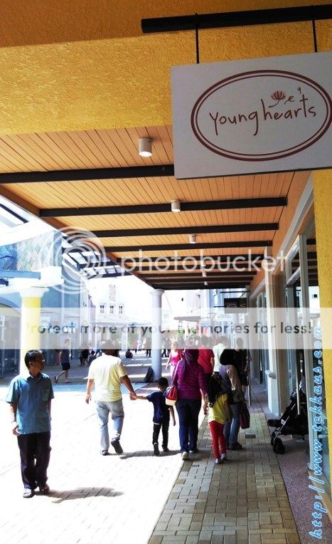  photo 13 Visit Malacca Premium Outlet For The First Time_zpsniw5wjme.jpg