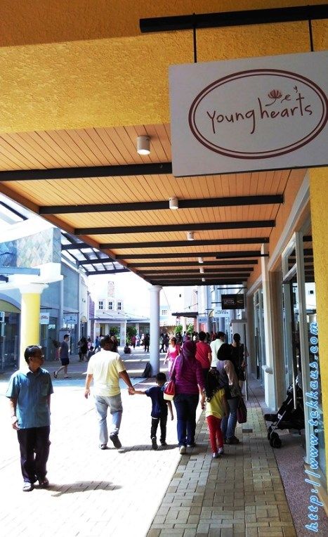  photo 13 Visit Malacca Premium Outlet For The First Time_zpsniw5wjme.jpg