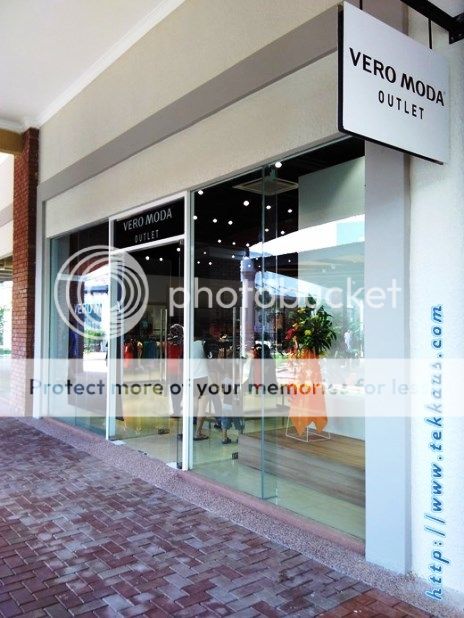  photo 36 Visit Malacca Premium Outlet For The First Time_zpswwvwl7jp.jpg