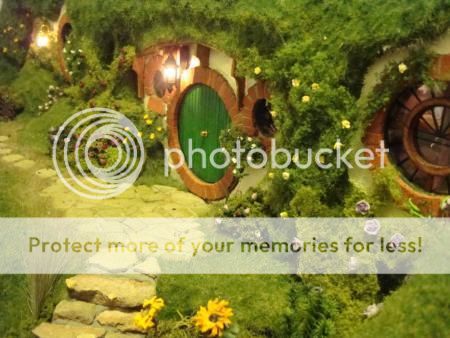 photo 04 The Hobbit Dollhouse That Bilbo Baggin Lives In_zpsoa6ygdyv.jpg